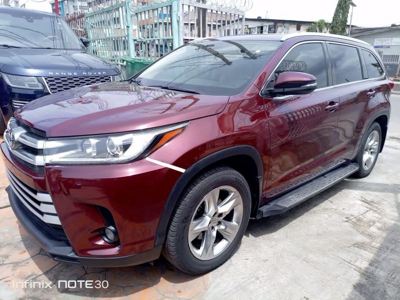 Thumbnail 3 of 2019 Toyota Highlander LIMITED